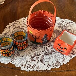 Halloween Trick or Treat Decor Set